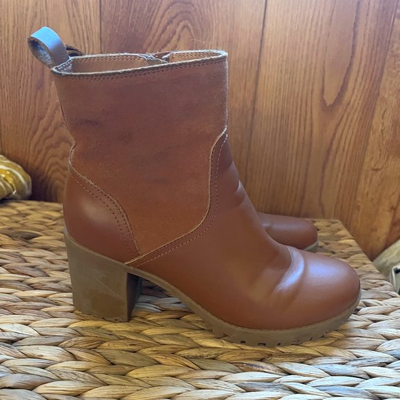 Soludos Dani Shearling Platform Boot, Camel, Size 7 - Picture 2 of 6